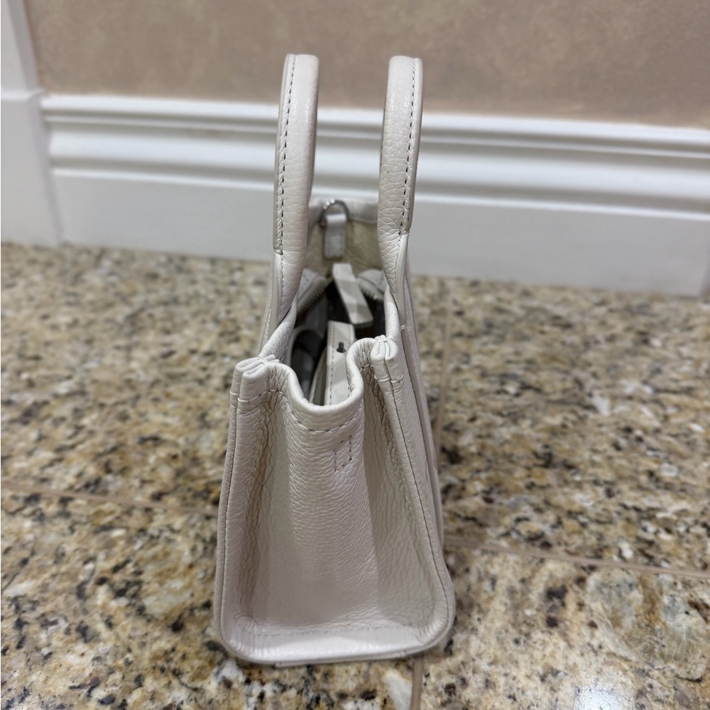 Marc Jacobs Women's Mini White Tote Bag. Brand new! - Picture 5 of 7